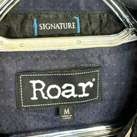 ROAR Shirt Mens Size Medium Navy Blue Embroidered Flip Cuff Signature Vitality - Picture 3 of 6